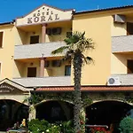 Hotel Koral Medolino