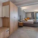 Koral Hotel