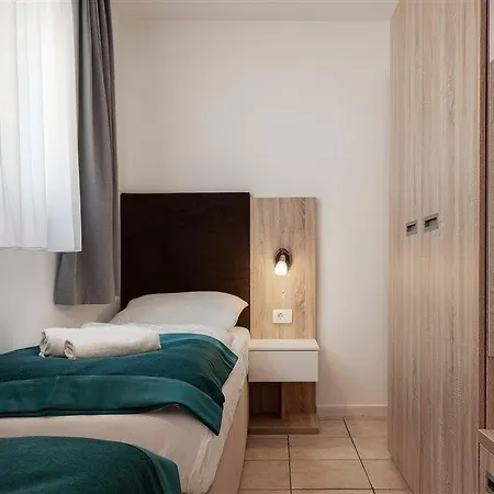 Hotel Koral 3*