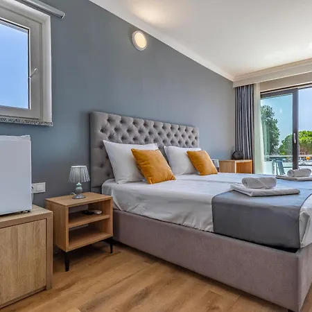 Hotel Koral 3*