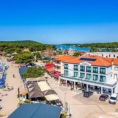 Hotel Koral 3*