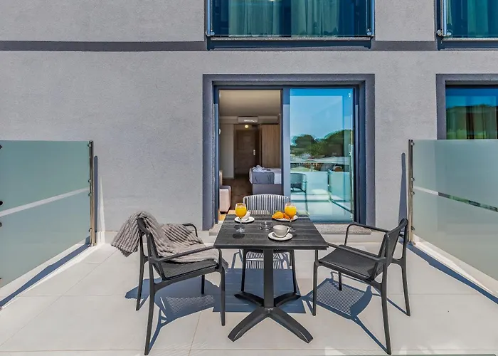 호텔 Koral 메덜린