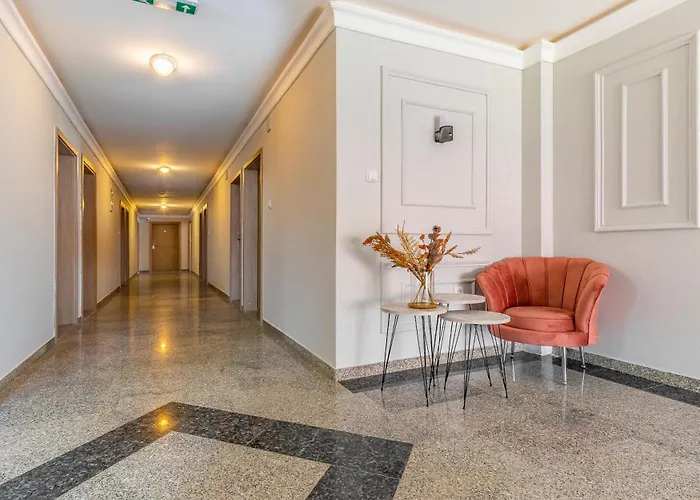 Koral Hotel 3*